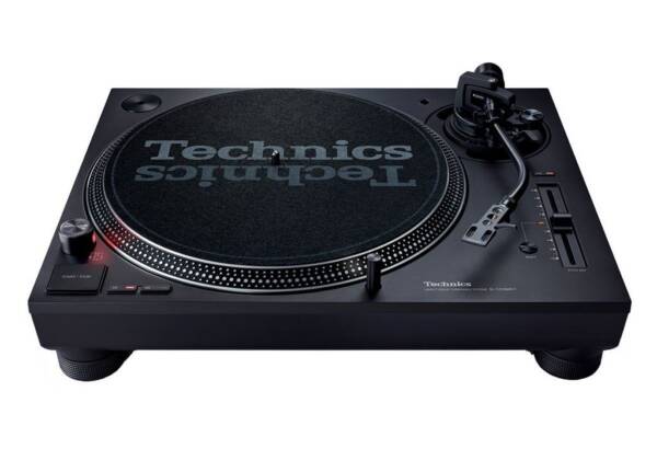 Technics SL-1210 MK7 Direct Drive Turntable